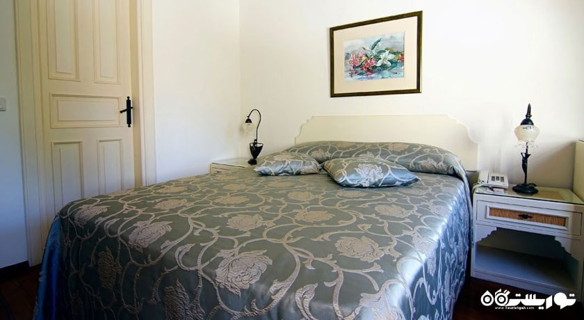 تخت بزرگ اتاق استاندارد